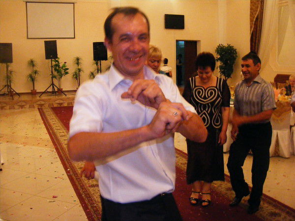 Дамир Авхадиев