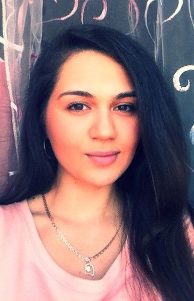 Елена Леонова