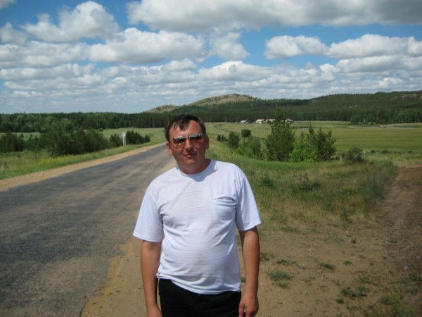 Александр Голов