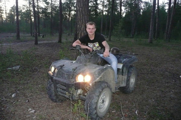 Александр Максимцов