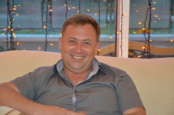 Лев Конопако