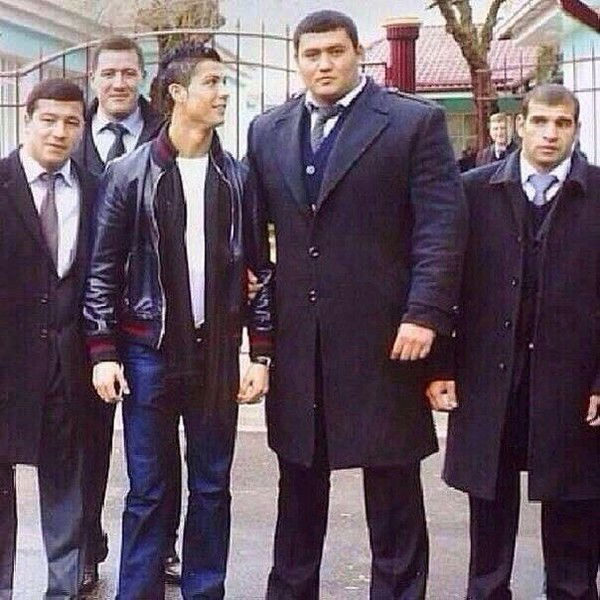 Алишер Махметов