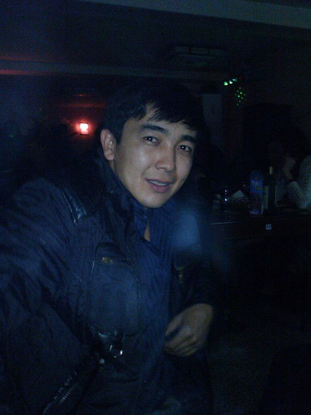 Азат Худайбердиев