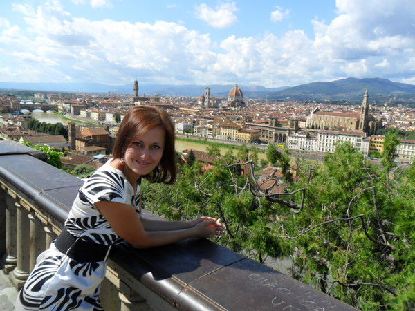 Лариса Куземская