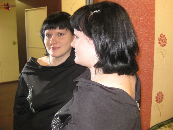 Елена Поникарова