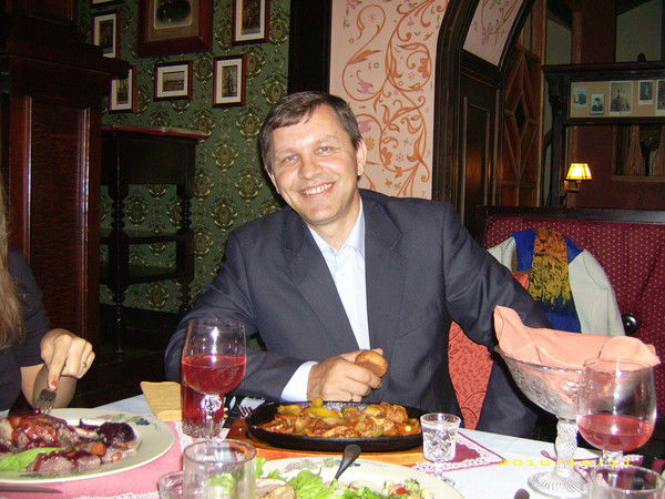 Анатолий Юзефович