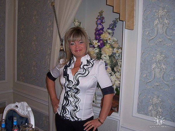 Елена Хомутова