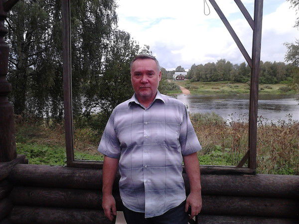 Валентин Плотников