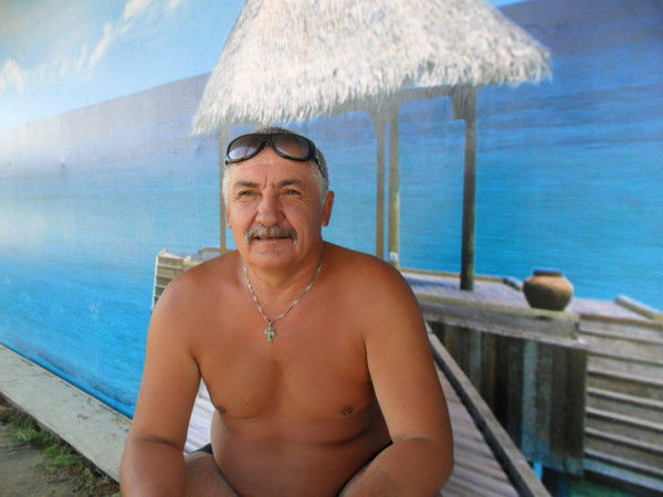 Юрий Дадонов