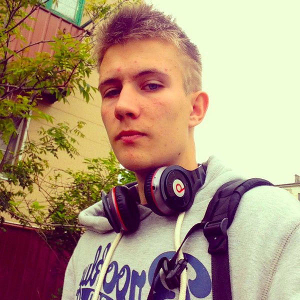 Денис Белобородов