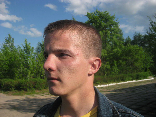 Илья Неклеёнов