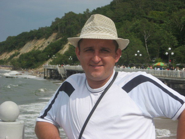 Олег Володин