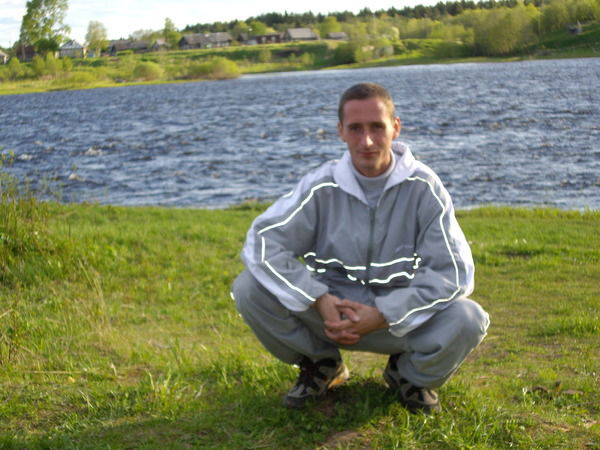 Иван Сероштанов