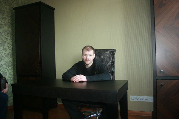 Дмитрий Глубоковских