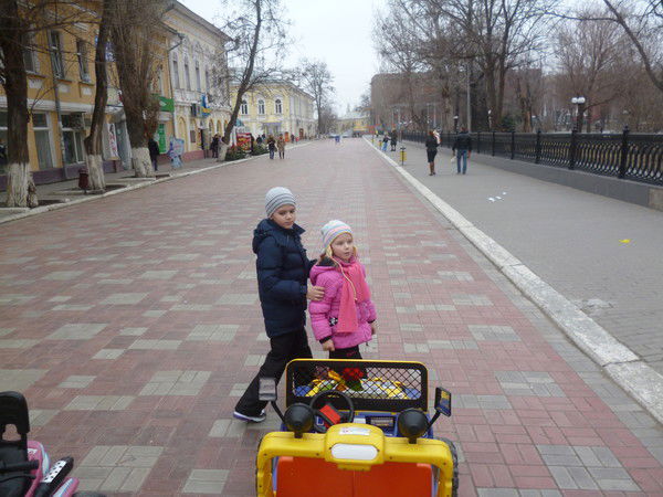 Антон Ладоницкий