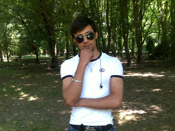 Iskandar {Jojo} Dustov