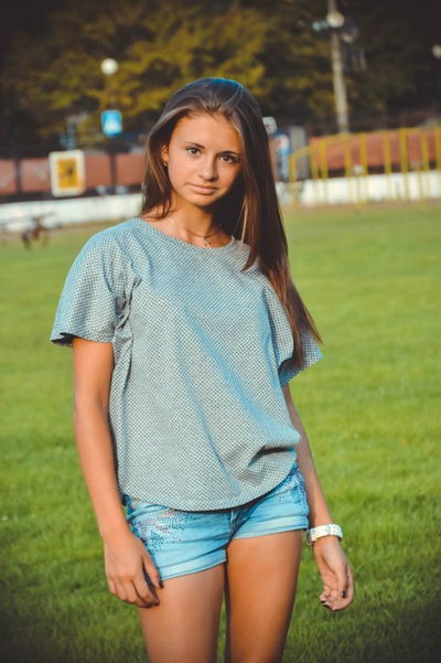 Яна Олексюк