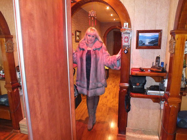 Алёна Конивец