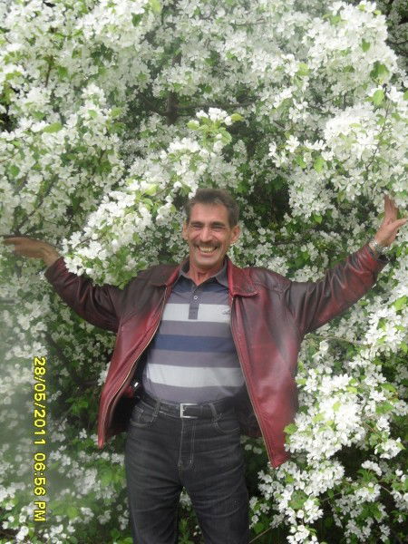 Александр Емельянов