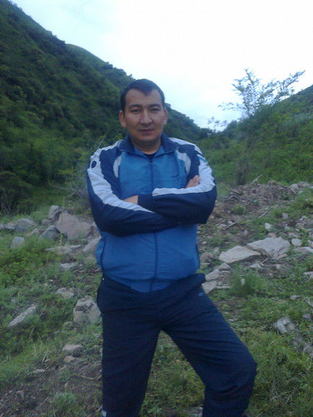 Алмат Карлыбаев