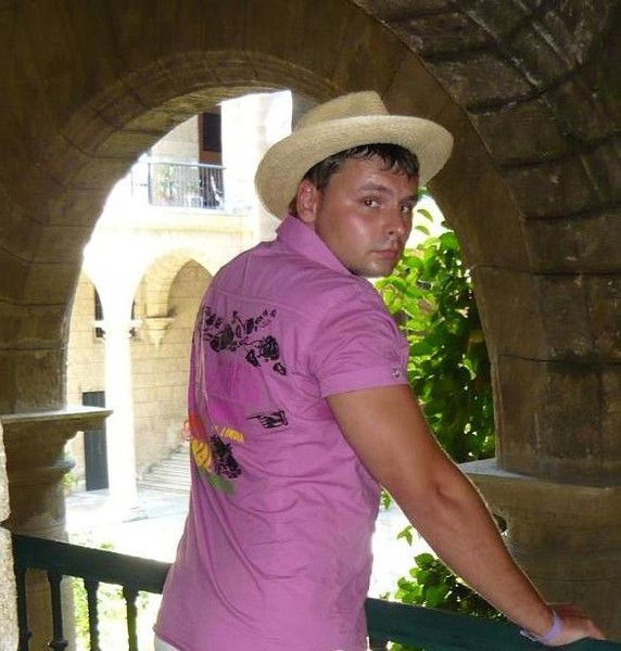 Артем Волков