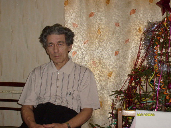 Виктор Челноков