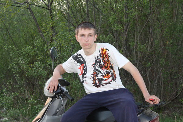 Александр Бондарь