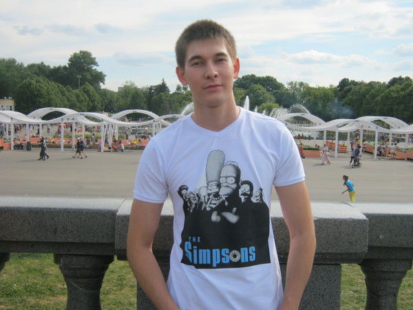 Антон Викторов