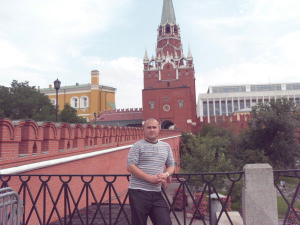 Виталя Белоножкин