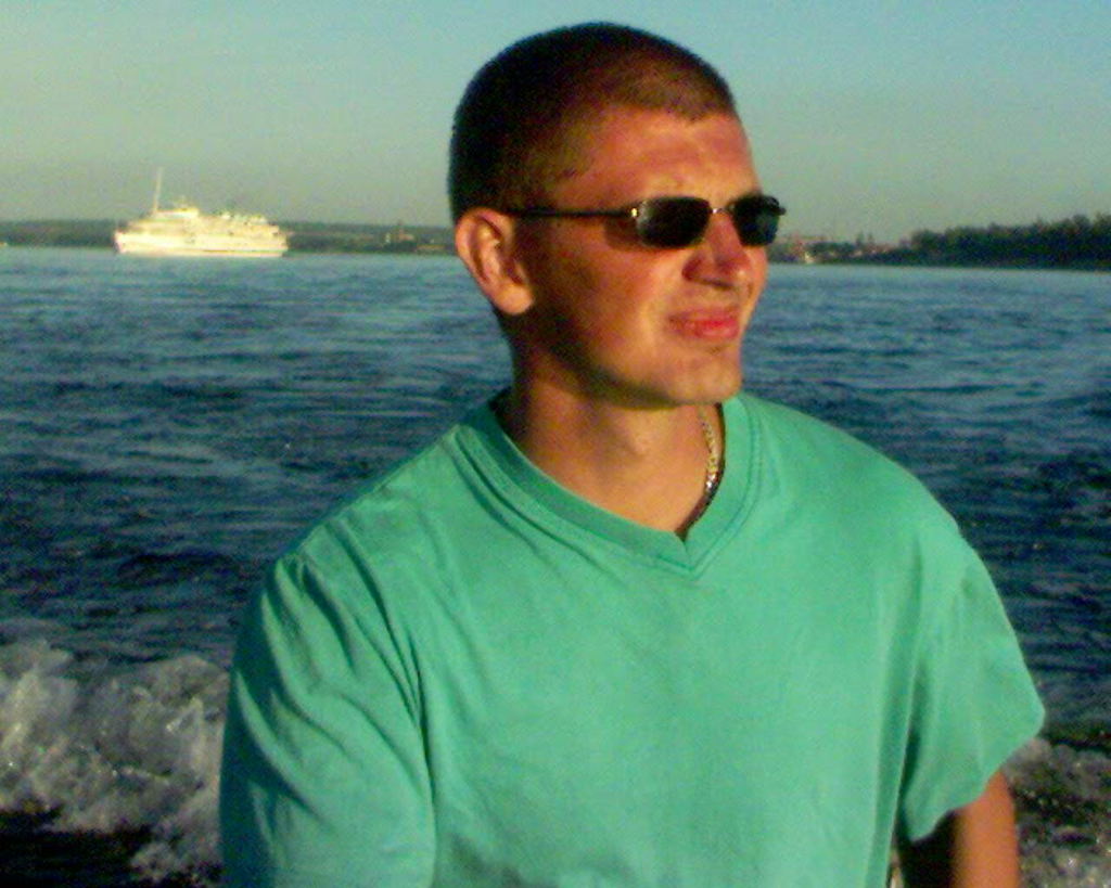 Артём Сухоросов