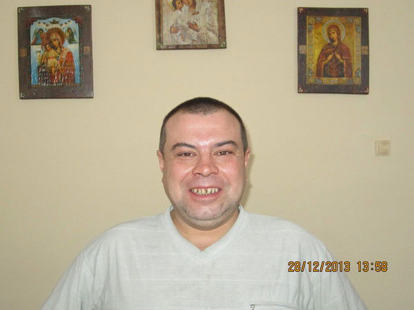 Олег Науширванов