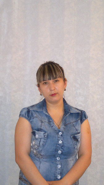 Индира Шарипханова