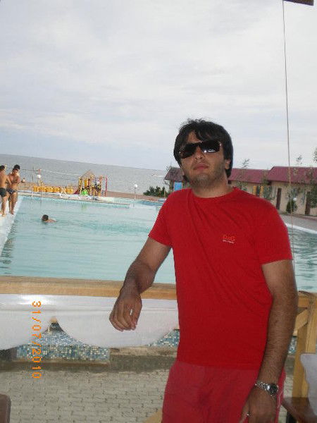 Ислам Гулалиев