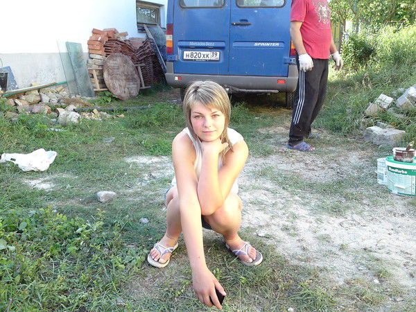 Анютка Попова