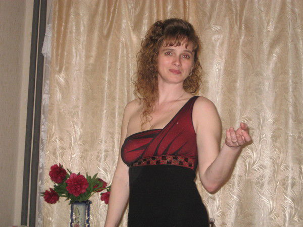 Анна Попова