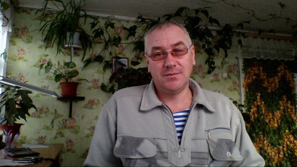 Виктор Уваров