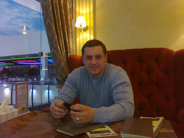 Артем Быкадоров