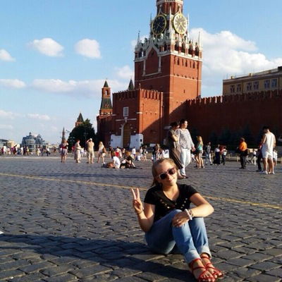 Виктория Попова