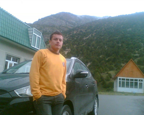 Мубин Дадоджонов