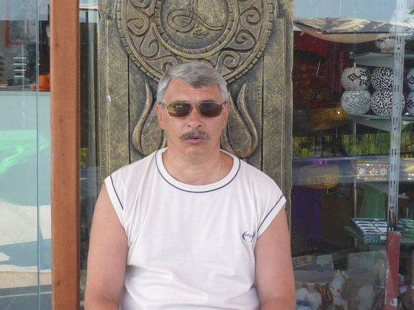 Виктор Павлюченков