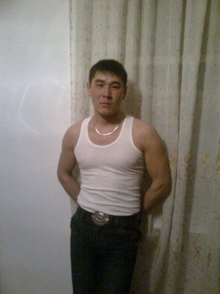 Аскар Аскар