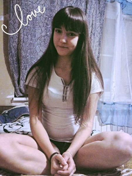 Алена Оларь