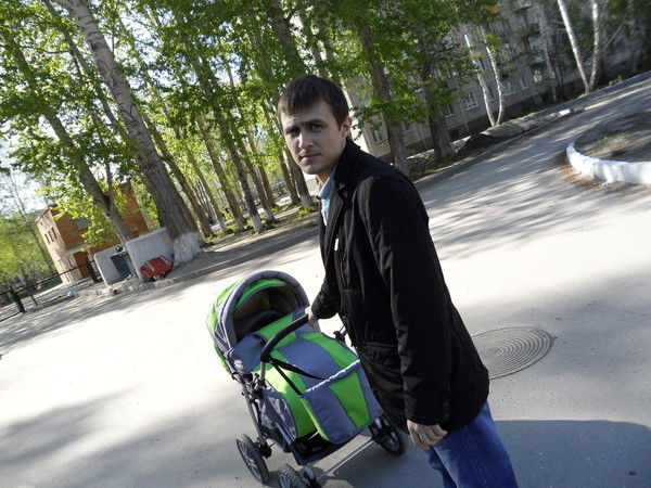 Александр Воложанин