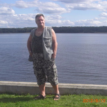 Сергей Ломаков