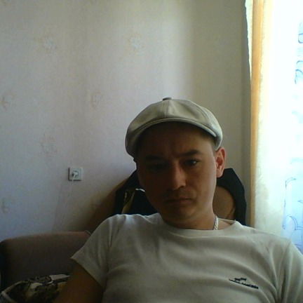 Владислав Хиялов