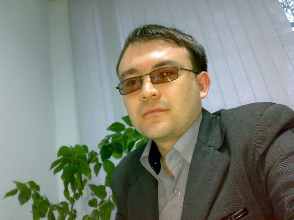 Хуршид Жуманазаров