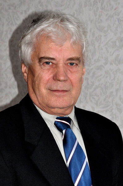 Александр Васильев