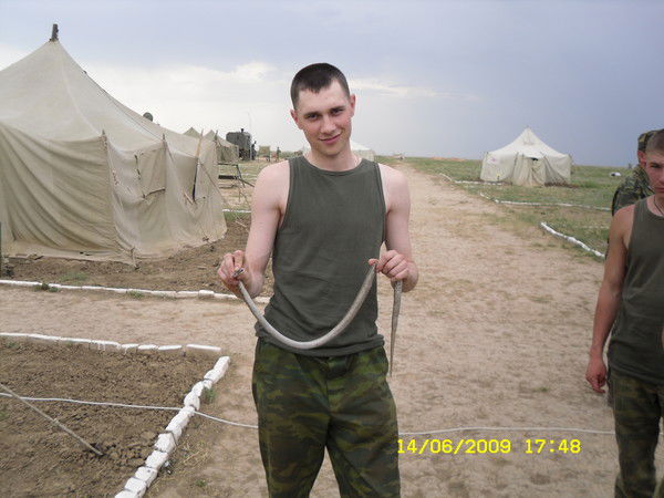 Владислав Емельянов