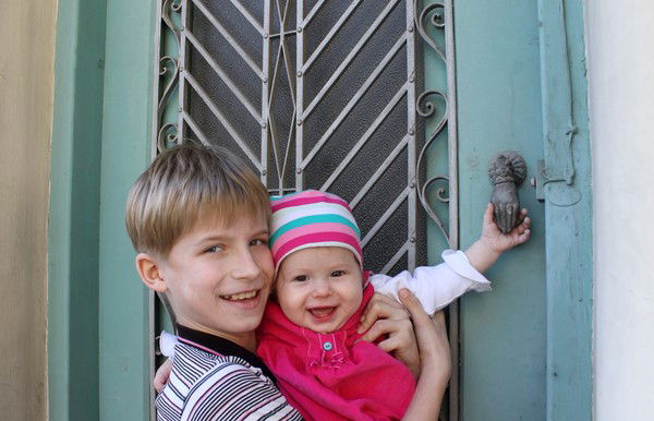 Тема Голыжбин