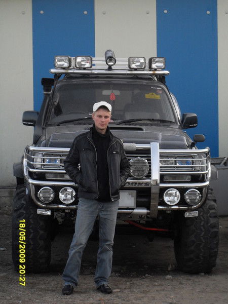 Роман Попов